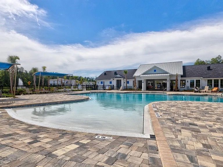 Building Photo - 600 Coastline Wy