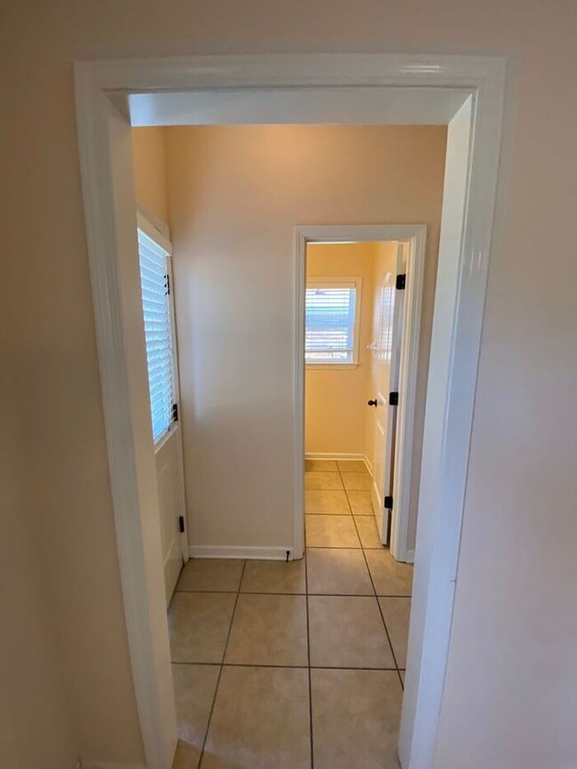 Building Photo - Bartlett 4 Bedroom 2.5 Bath Rental Home in Country Creek Subdivision