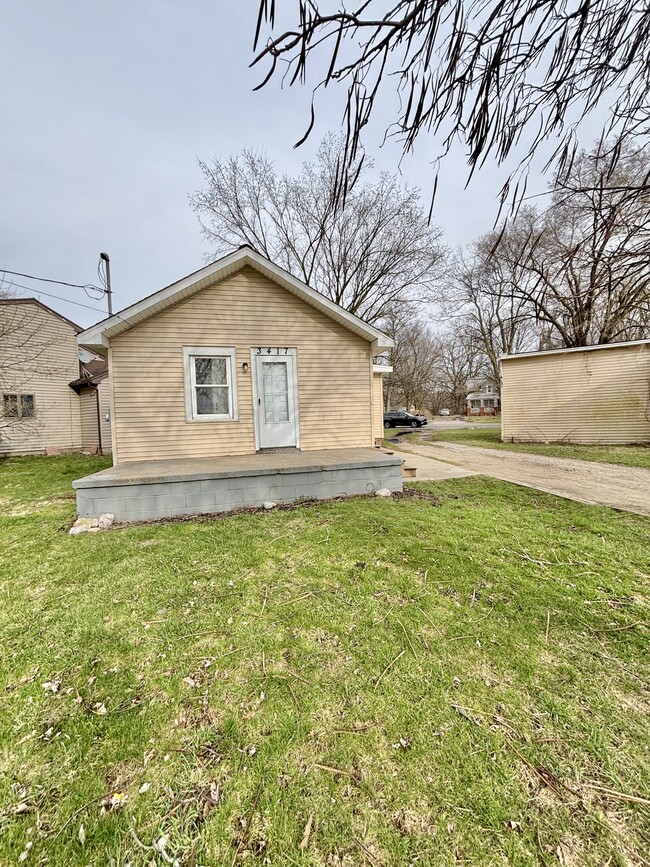 Building Photo - 3417 Snow Rd