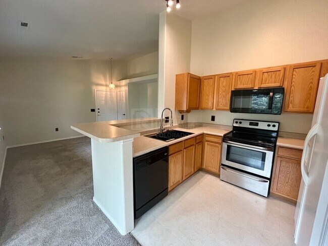 Building Photo - 3928 Riviera Grove