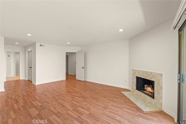 Building Photo - 25 Ocean Crest Ct
