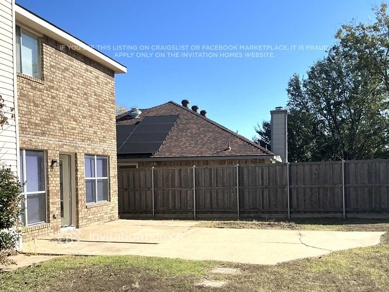 Building Photo - 8618 Fairfax Ave