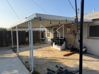 Building Photo - 2312 Castro Ln