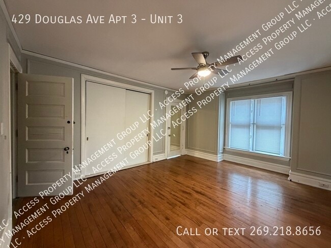 Building Photo - 429 Douglas Ave