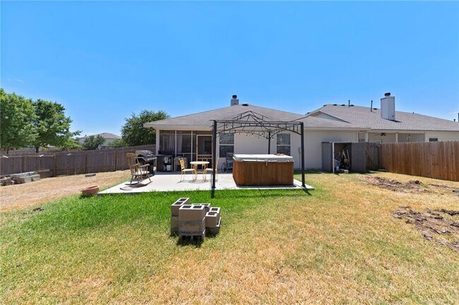Building Photo - 3920 Bandice Ln