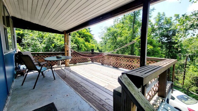 Building Photo - House - 2 Bedroom - Close to Downtown/WVU ...