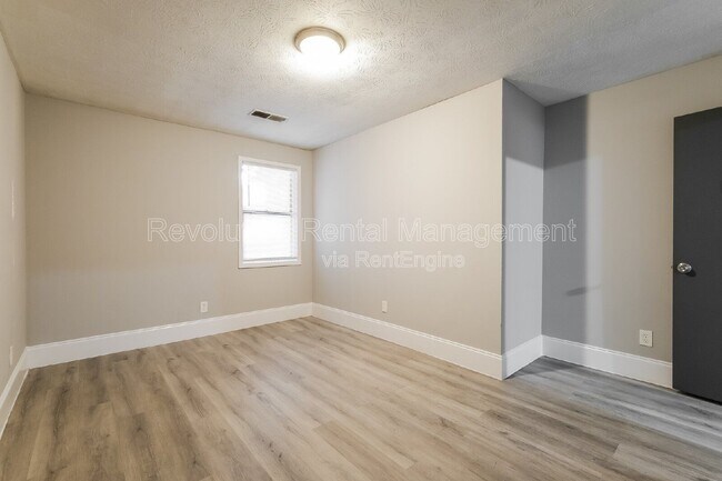 Building Photo - 1158 Pinedale Cir NW