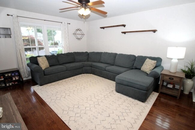 Building Photo - 26 Steeplechase Cir