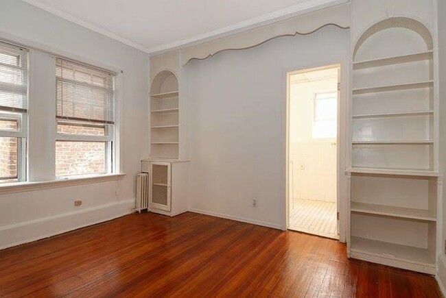 Building Photo - 40 Liberty Pl