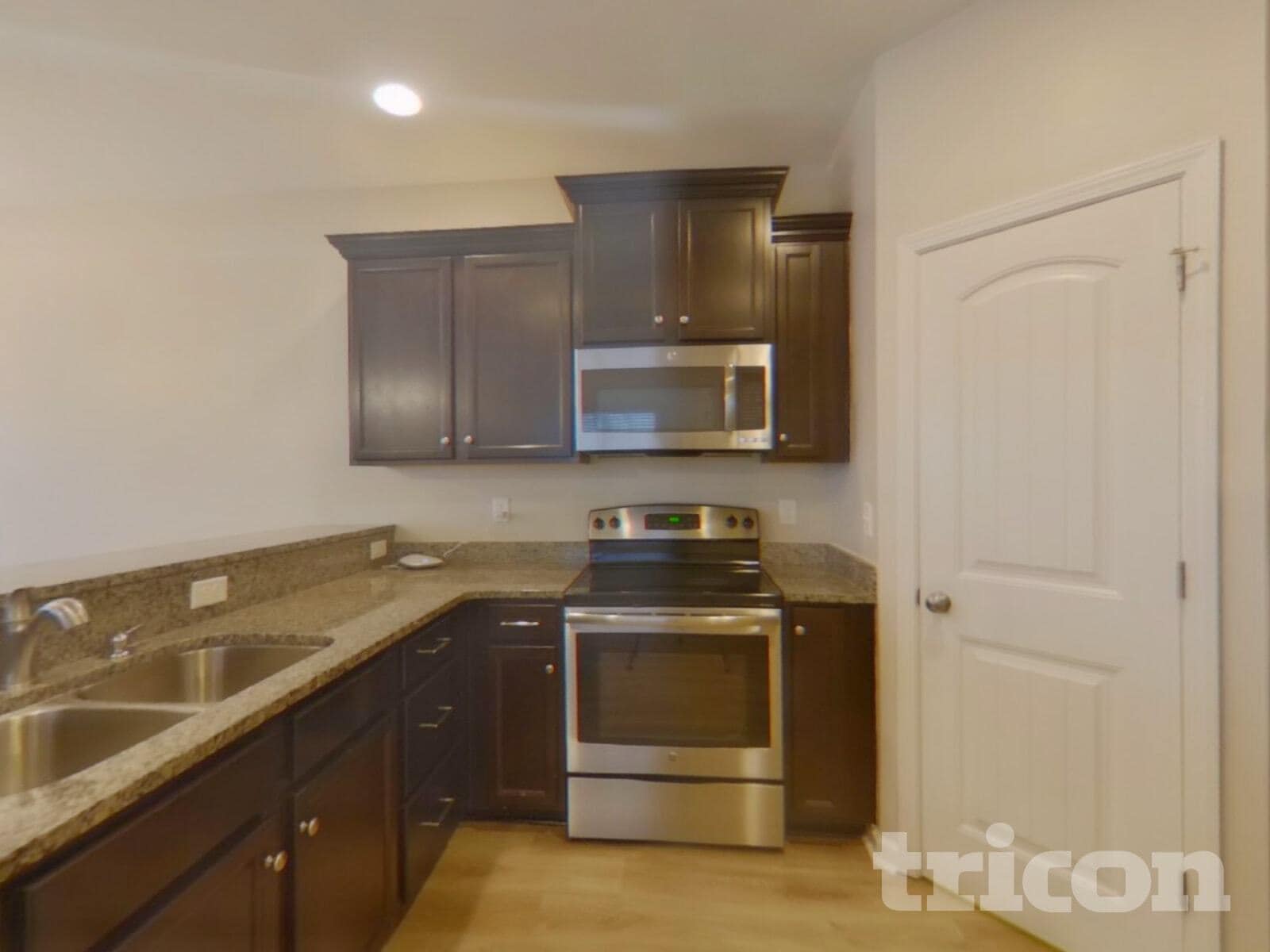 Building Photo - 128 Dunnsmore Dr