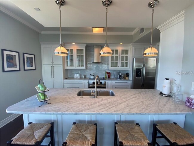 Building Photo - 331 Cleveland St