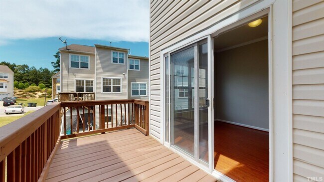 Building Photo - 113 Darley Dale Loop - Bev Roberts Rentals...