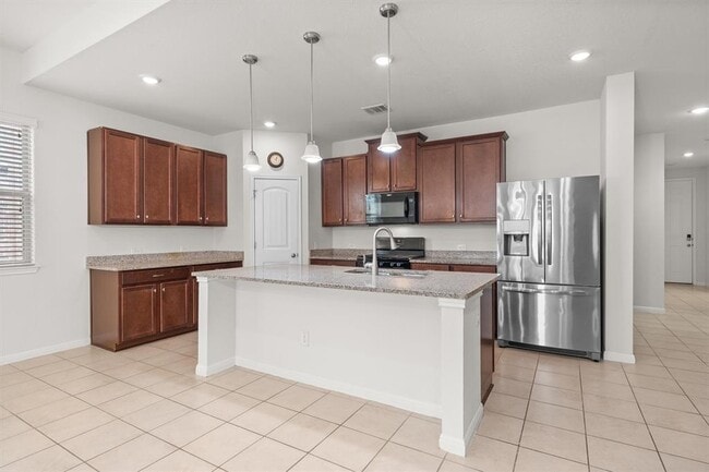 Building Photo - 2124 Hat Bender Lp