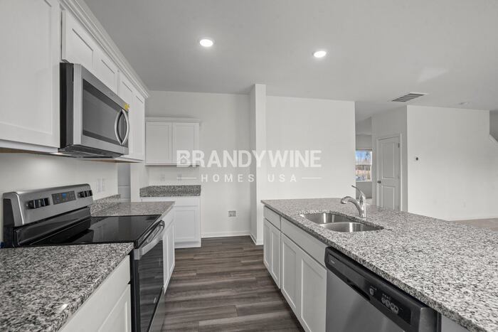 Building Photo - 546 Otway Lp