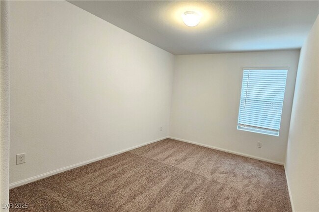 Building Photo - 6071 Swift Lariat St