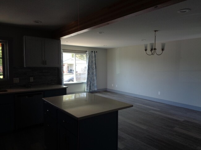 Building Photo - 1364 Northern Heights Loop NE