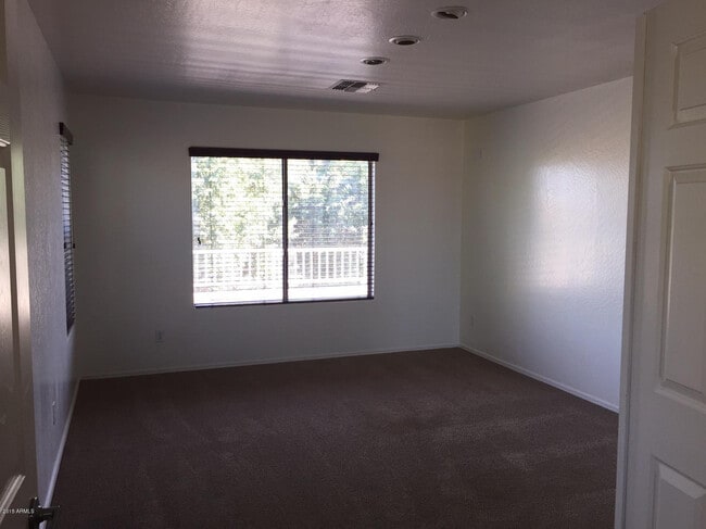 Building Photo - 15143 N 172nd Dr