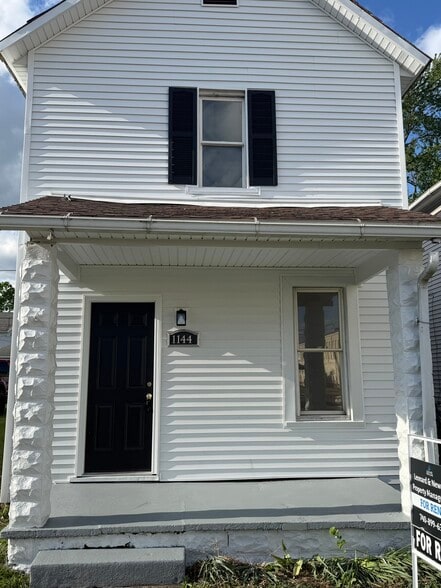 Building Photo - 1144 Adams St