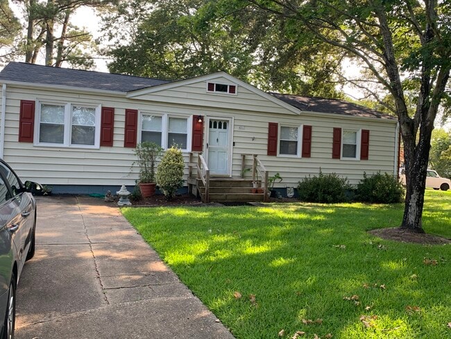 Building Photo - 4517 Delmar Dr