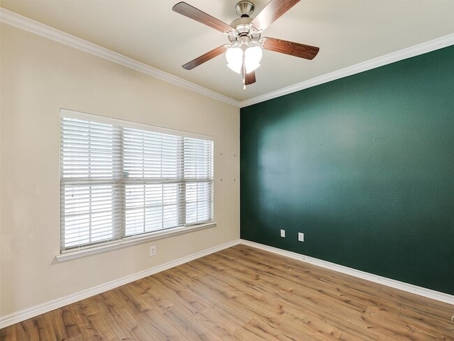 Building Photo - 11305 Amistad Dr
