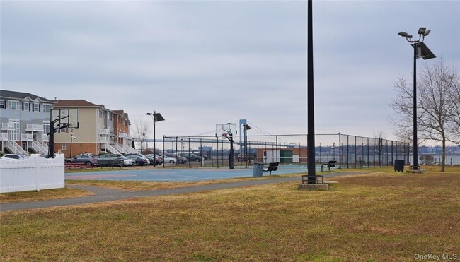 Building Photo - 102 Cove Ct