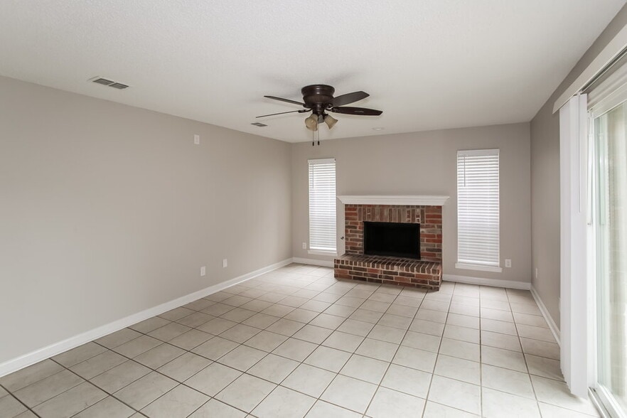 Building Photo - 5100 Hot Springs Trail