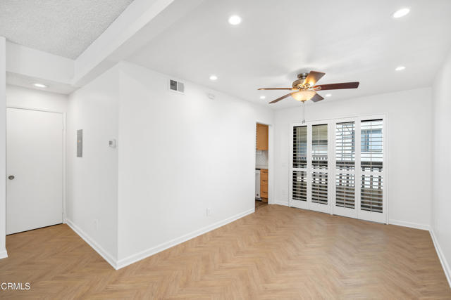 Building Photo - 813 N Monterey St