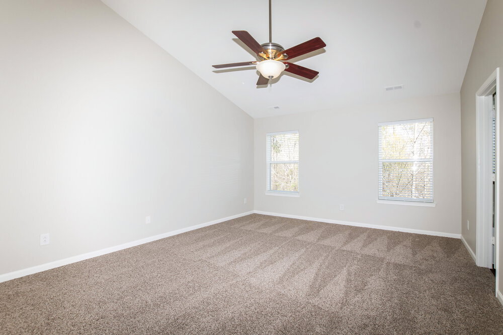Building Photo - 6694 Sequoia Hills Dr
