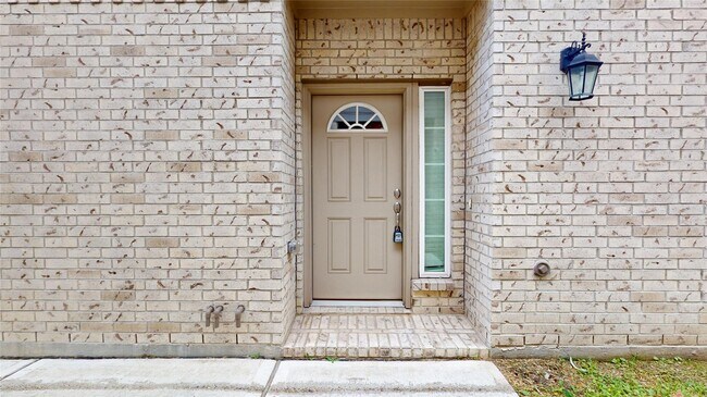 Building Photo - 519 Dr. Martin Luther King Jr. Dr.