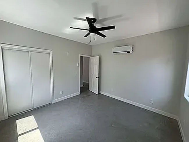 Building Photo - Charming & Welcoming Solar 2bed 1bathroom Home in Riverside!