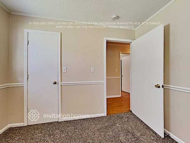 Building Photo - 499 Kingfield Dr SW
