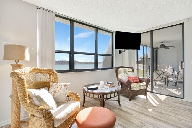 Building Photo - 1542 Jupiter Cove Dr