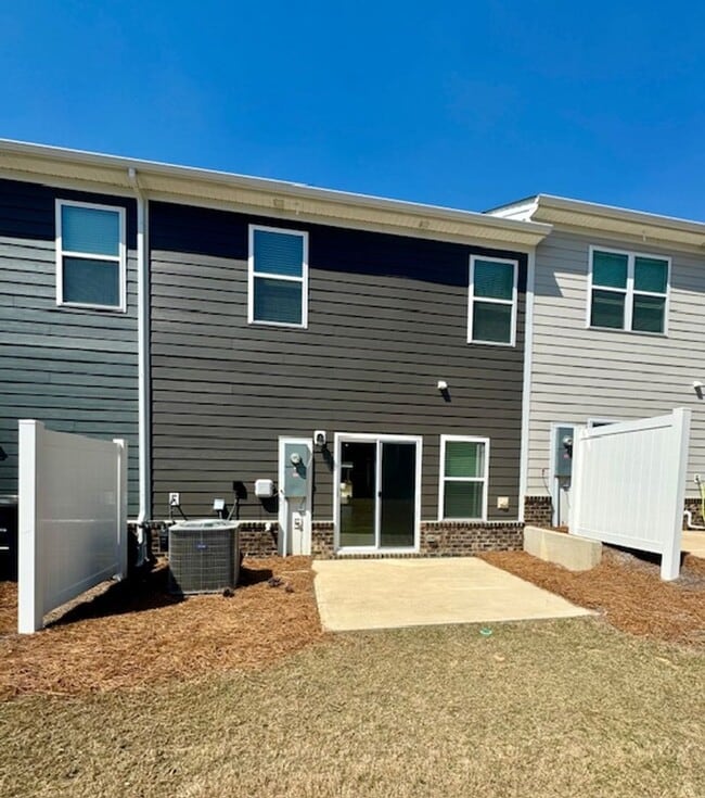 Building Photo - PRICE REDUCED!