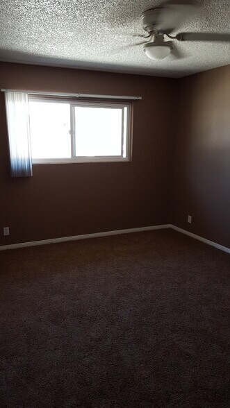 Second Bedroom - 1027 Oxford Dr