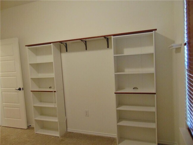 Building Photo - 6201 Conestoga Wagon Way