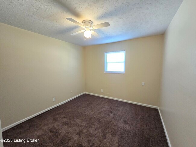 Building Photo - 3217 Springfield Dr