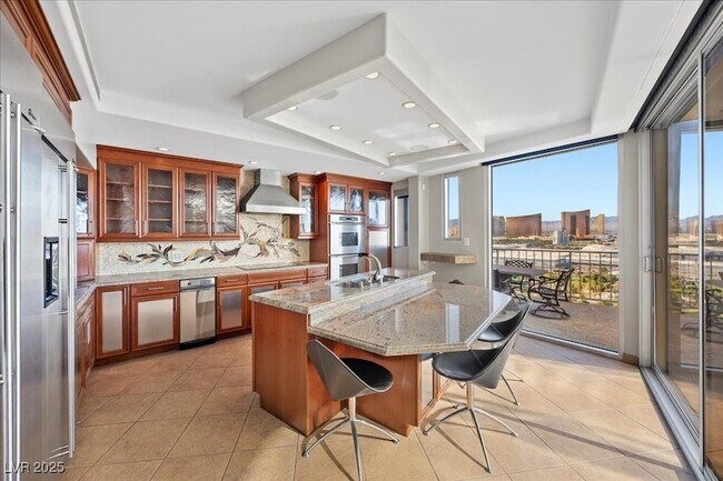 Building Photo - 3111 Bel Air Dr