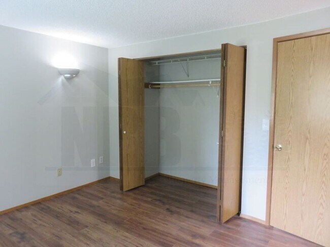 Building Photo - Newly renovated House located in the park community of Lacey!