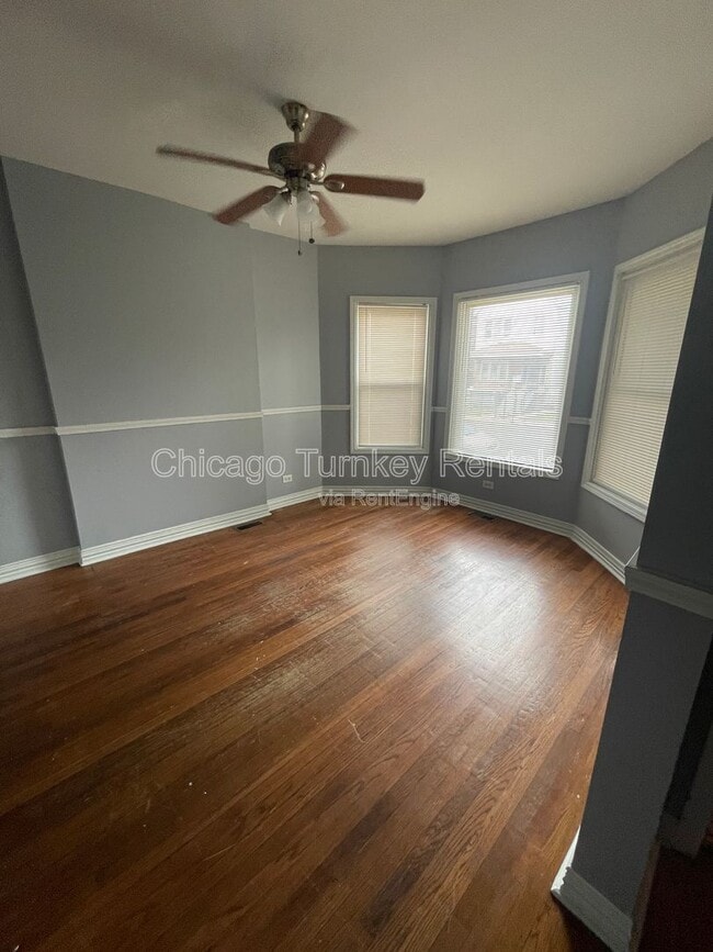 Building Photo - 7125 S Ellis Ave
