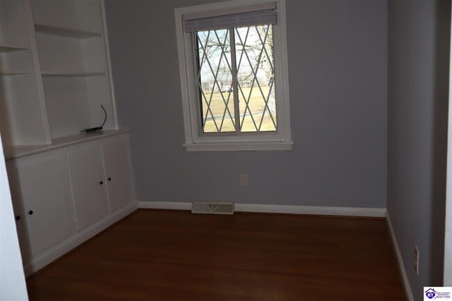 Building Photo - 780 Highland Ave