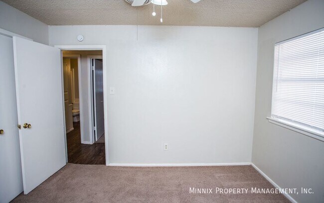 Building Photo - 4804 53rd St