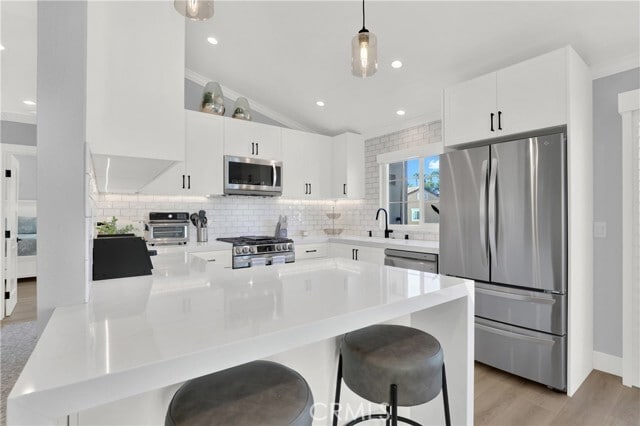 Building Photo - 211 Chandon