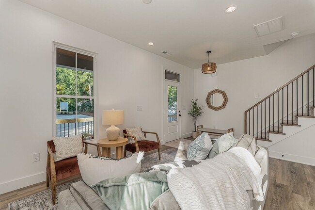 Building Photo - Gorgeous New Construction near Downtown Du...