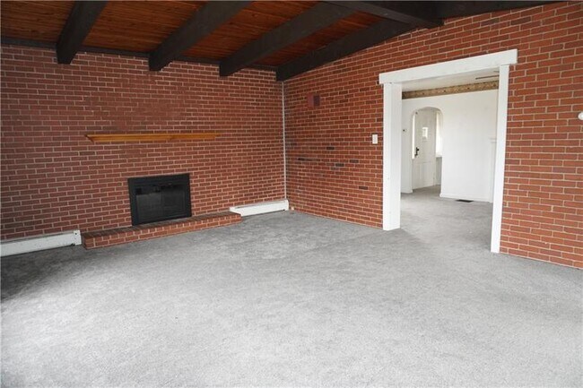 Building Photo - 3234 Washington Pike