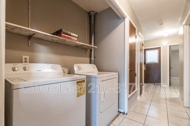 Building Photo - 317 Gaiety Ln