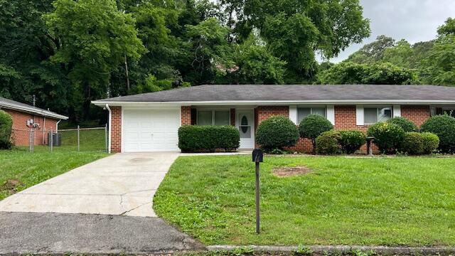 Building Photo - 211 Elmwood Dr