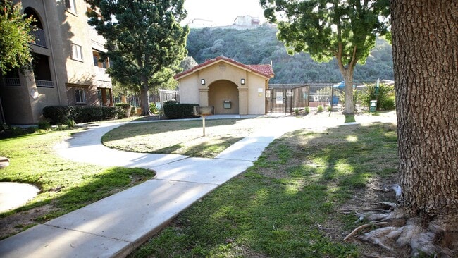 Building Photo - 2375 Del Mar Way