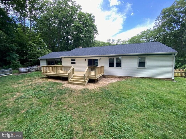 Primary Photo - 45395 Woodlawn Dr