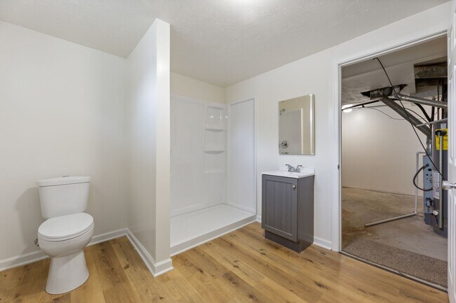 Building Photo - 4655 Curtis Ave