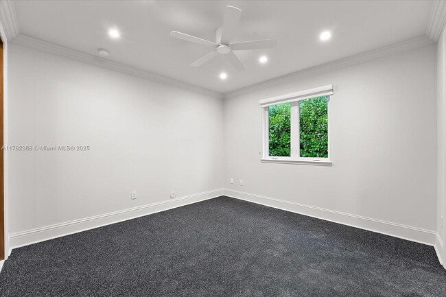 Building Photo - 9463 SW 123rd Terrace